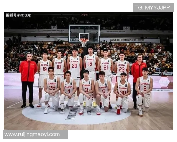 朱俊龙的成长之路与职业生涯探索从青涩少年到篮球场上的璀璨明星