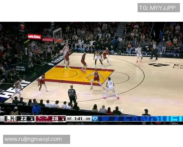 篮网与热火激战正酣比赛直播精彩瞬间全景回顾与分析