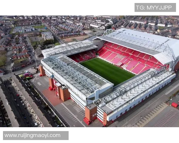 英超经典对决曼联主场迎战利物浦绿色直播全程跟踪