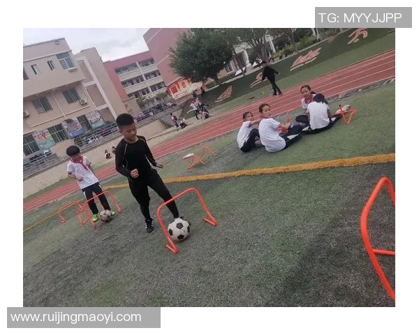 周娜专访：从绿茵场到人生舞台的足球故事与成长历程